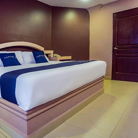 Capital O Hotel Diro, Monterrey Eksteriør bilde