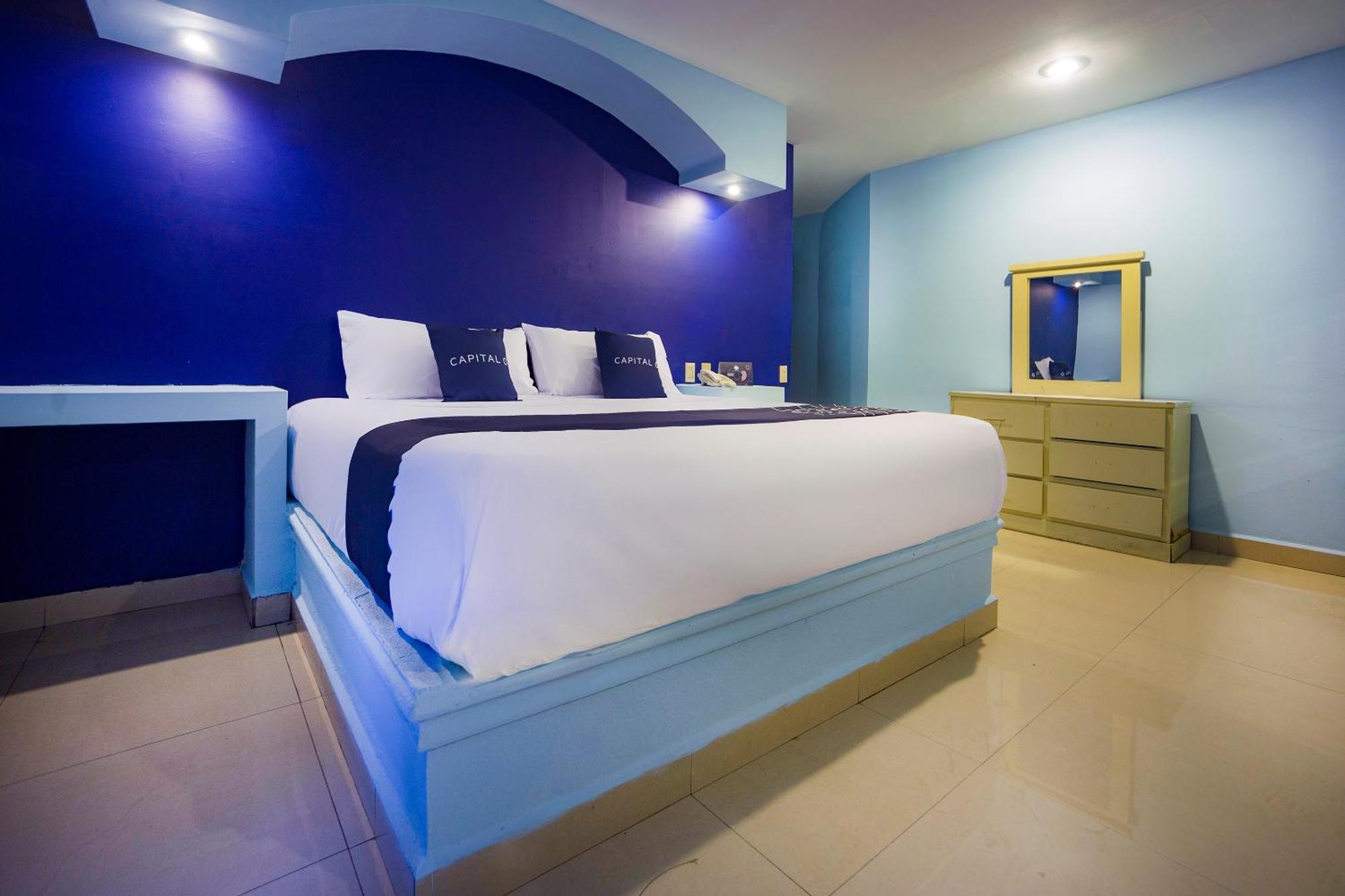 Capital O Hotel Diro, Monterrey Eksteriør bilde